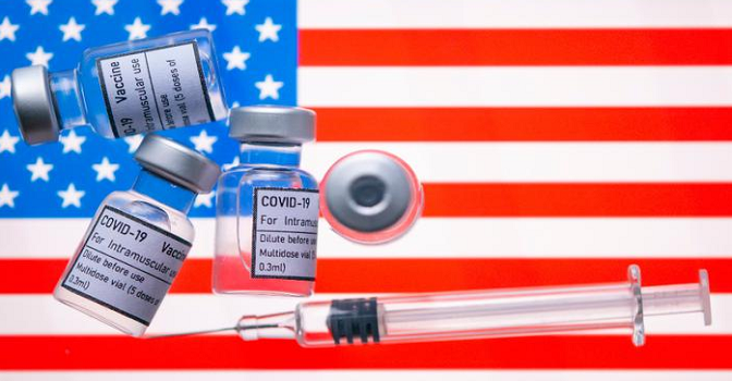 White House suspends vaccine mandate as Omicron variant deaths rise in US